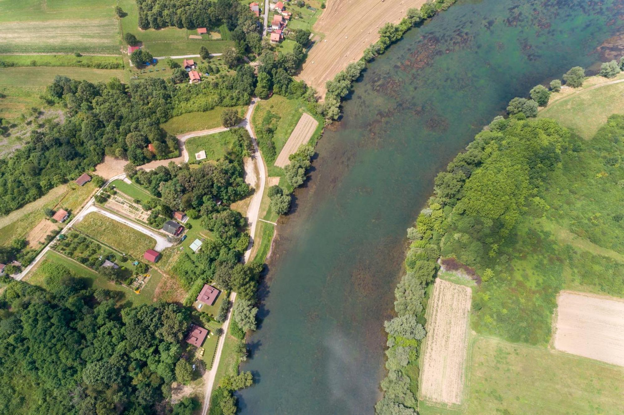 Zagreb, Kuca Za Odmor Swan River Holiday House Lasinja Eksteriør billede