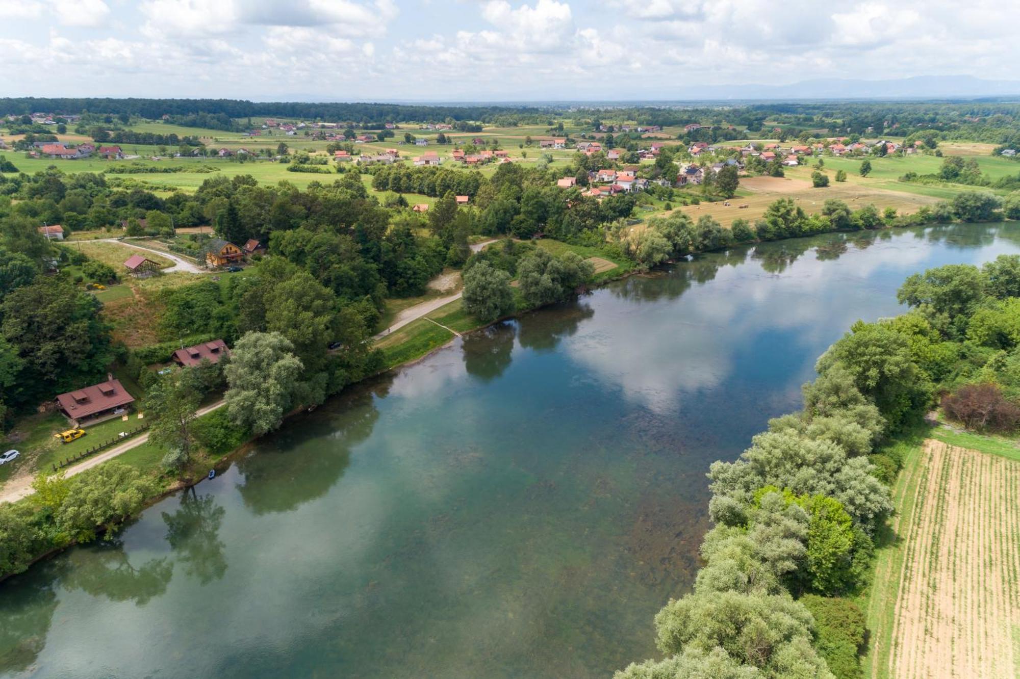 Zagreb, Kuca Za Odmor Swan River Holiday House Lasinja Eksteriør billede